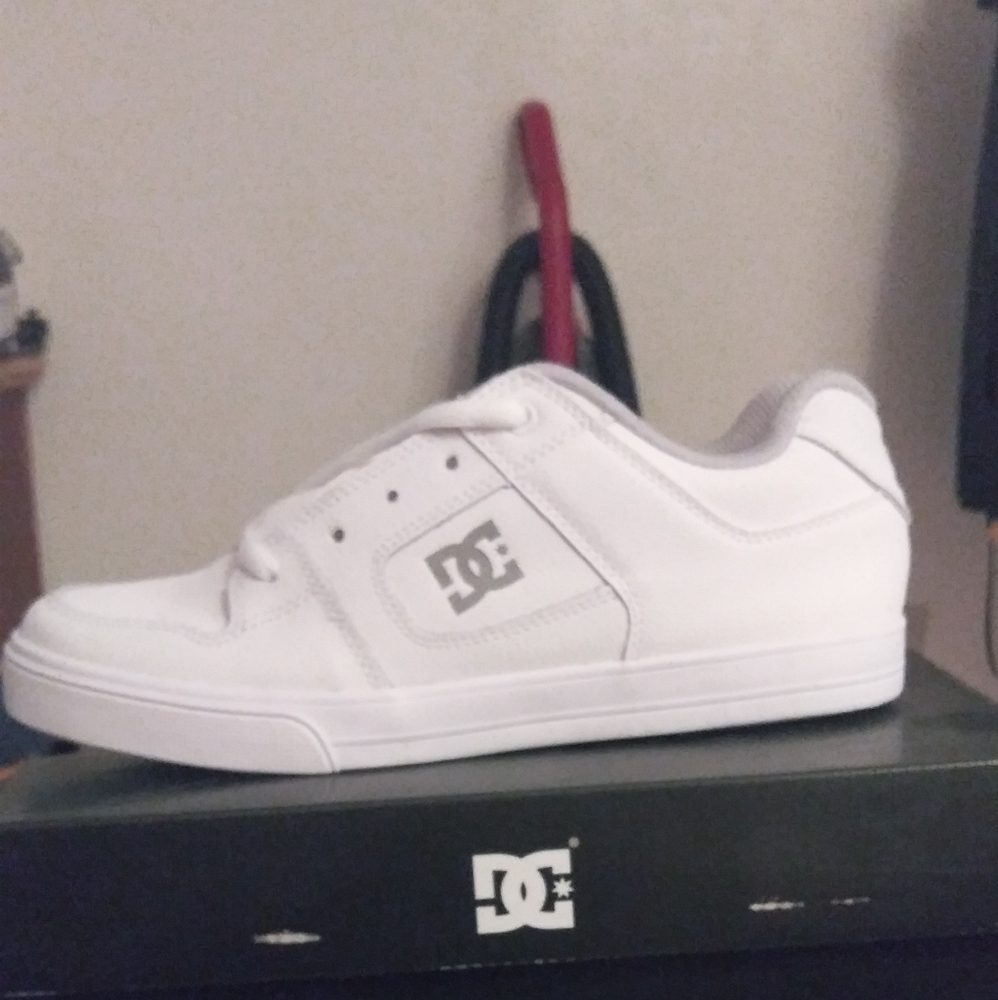 DC Shoes NIB